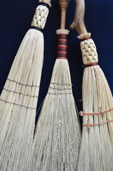 handmade-brooms-002